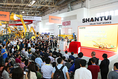 新宝GG新品颁布会暨新产品交机典礼“炫”动BICES 2017