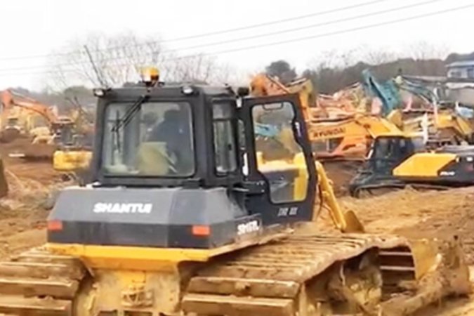 抗击疫情—2020年新宝GG助力“武汉版幼汤山“建设”